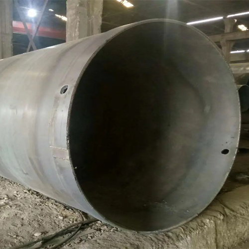 选择澄迈钢护筒的材质时，主要考虑哪些因素